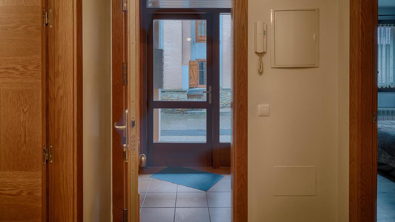 レスSaplan Real Estate Irissaアパートメント エクステリア 写真